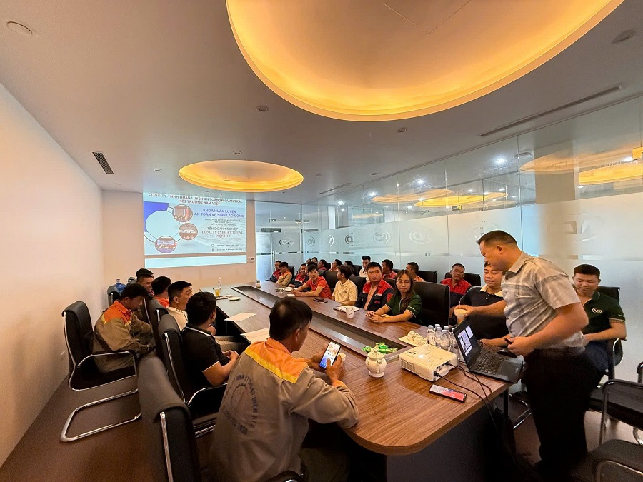 quan-trac-moi-truong-lao-dong