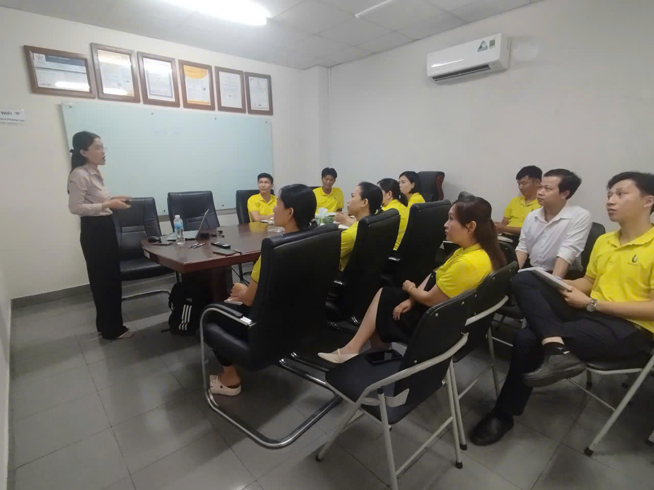 lop-huan-luyen-an-toan-lao-dong-cua-cong-ty-co-phan-dau-tu-dua-ben-tre